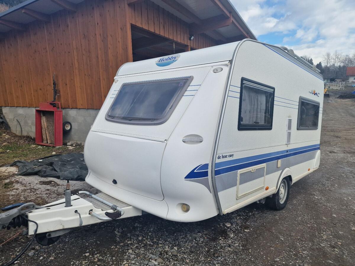 Wohnwagen Hobby De luxe 400 SF 3