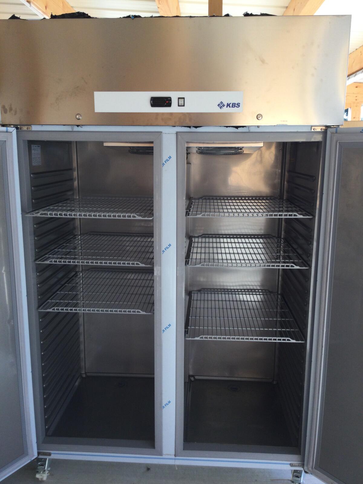 Tiefkühlschrank 3