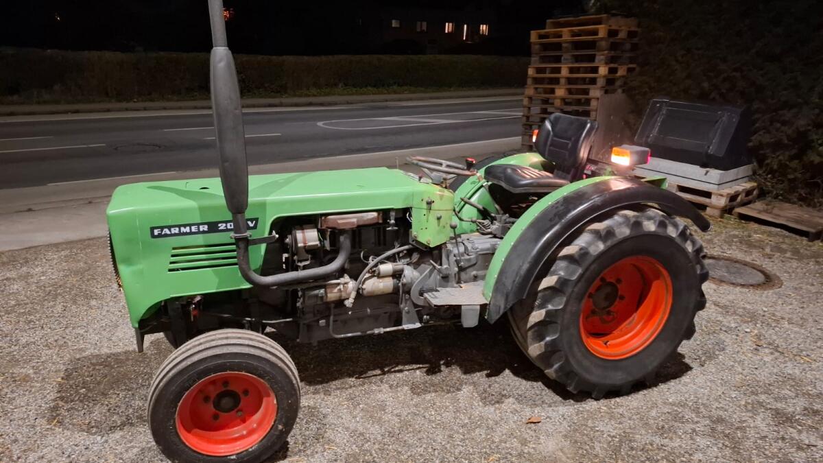 Fendt 200V Farmer Schmalspur mit Servo 3