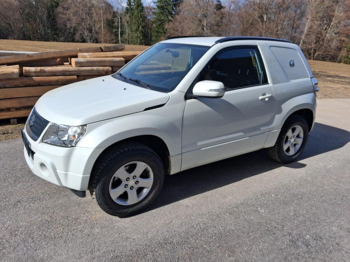 Suzuki Vitara 2