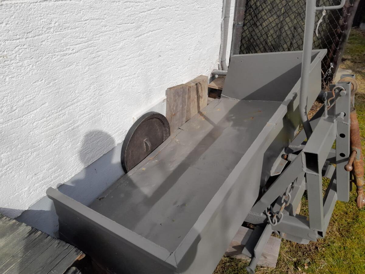 Erdschaufel für Traktor 2