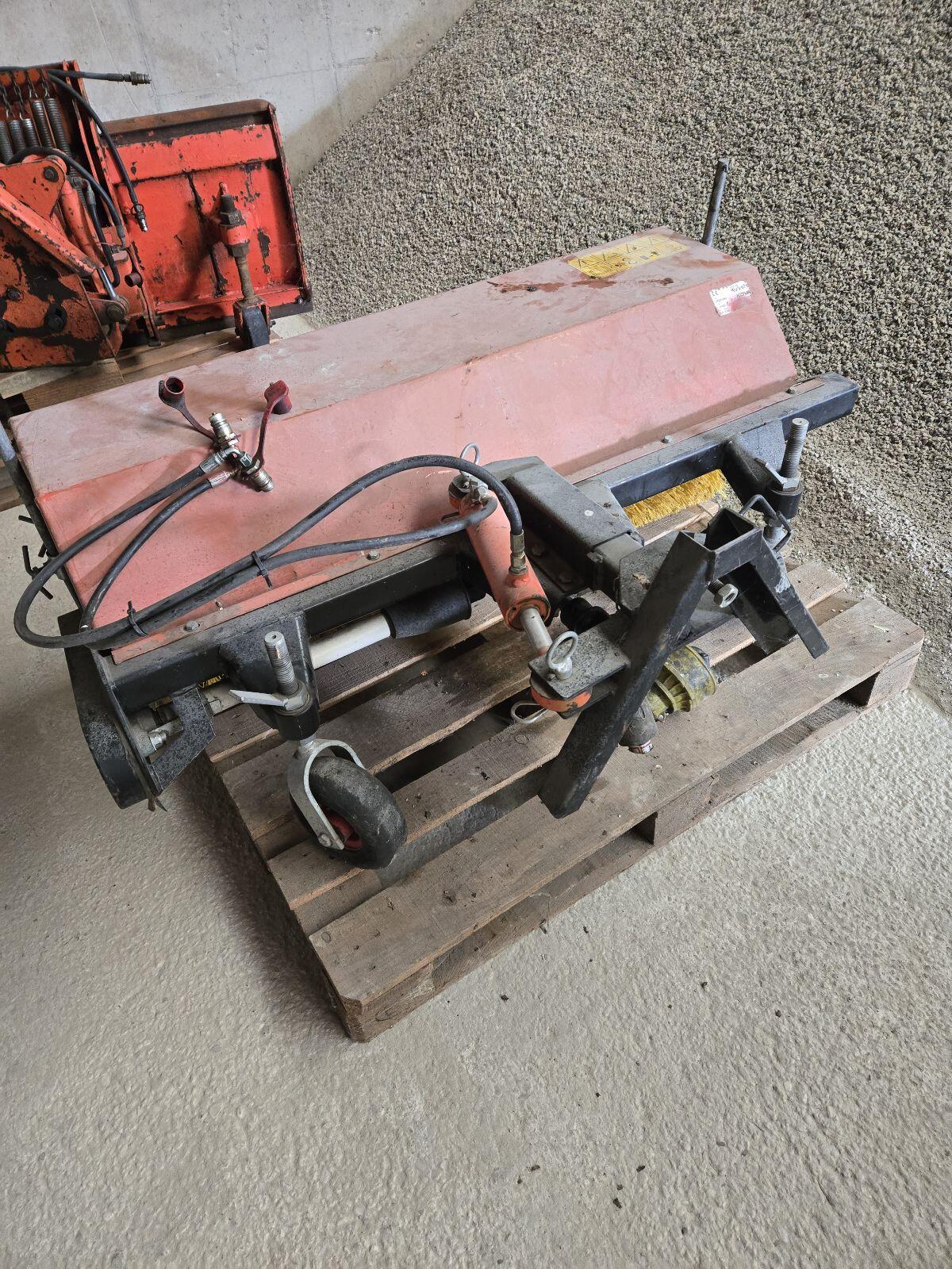 Kehrmaschine Kubota 3