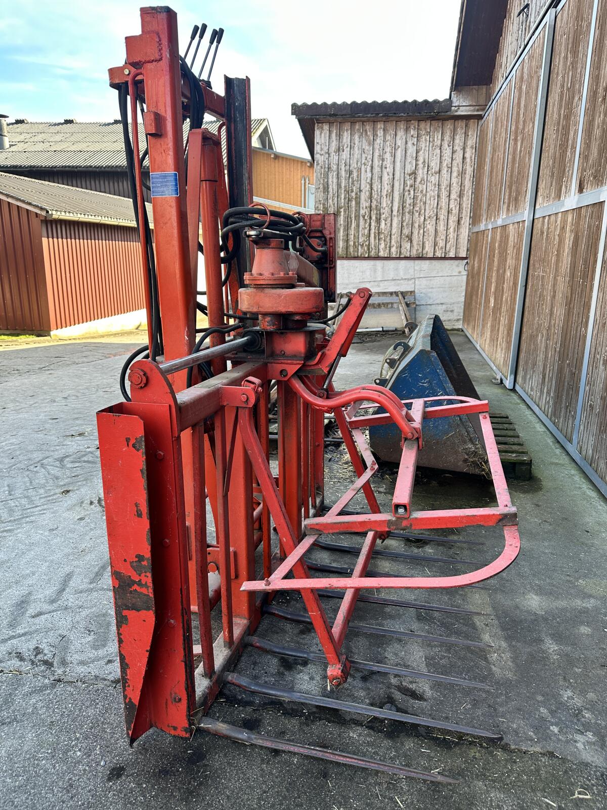 Kuhn Blockschneider 2