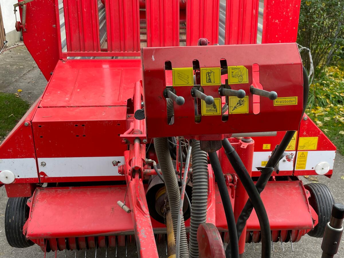 Pöttinger Ernteboss II 3