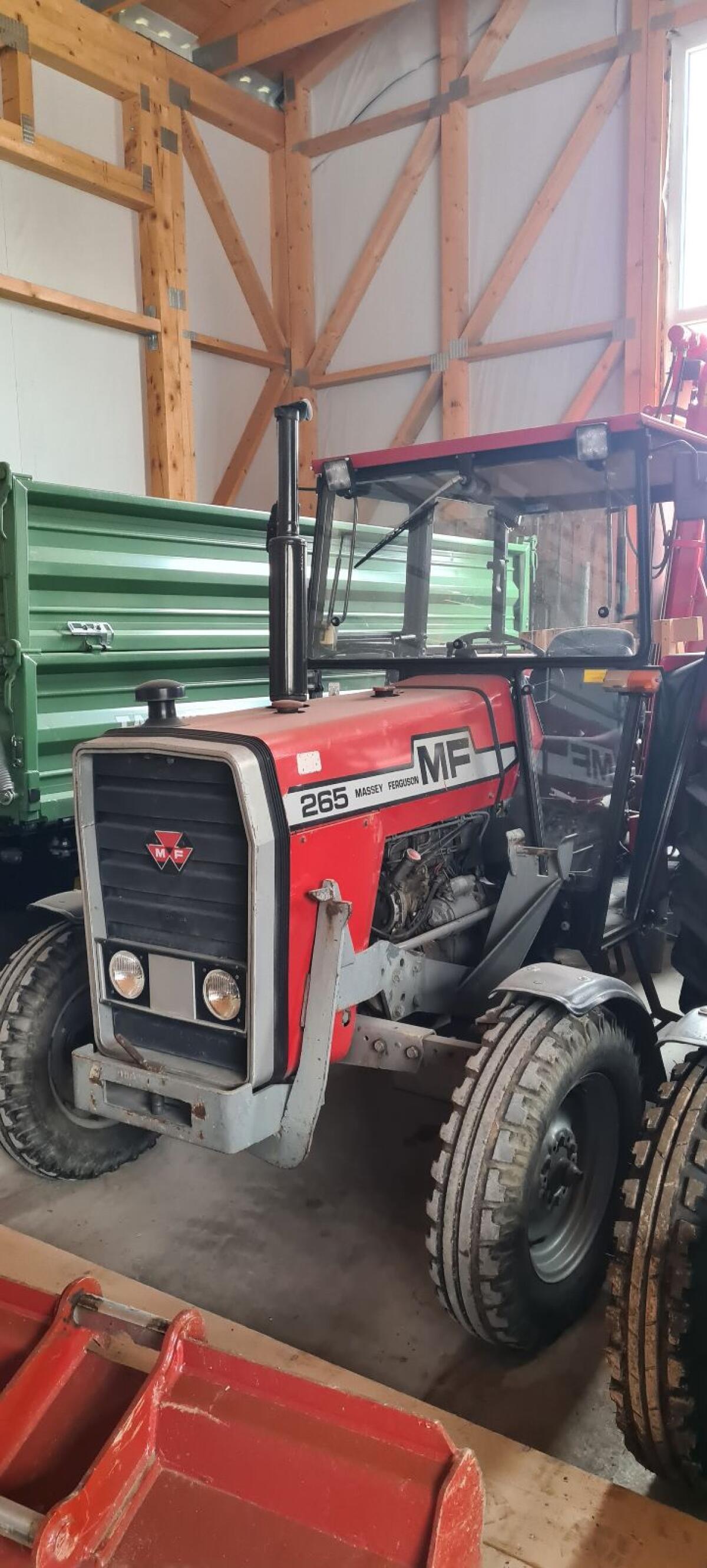 Massey Ferguson 265 nur 2.900 Bstd. 2