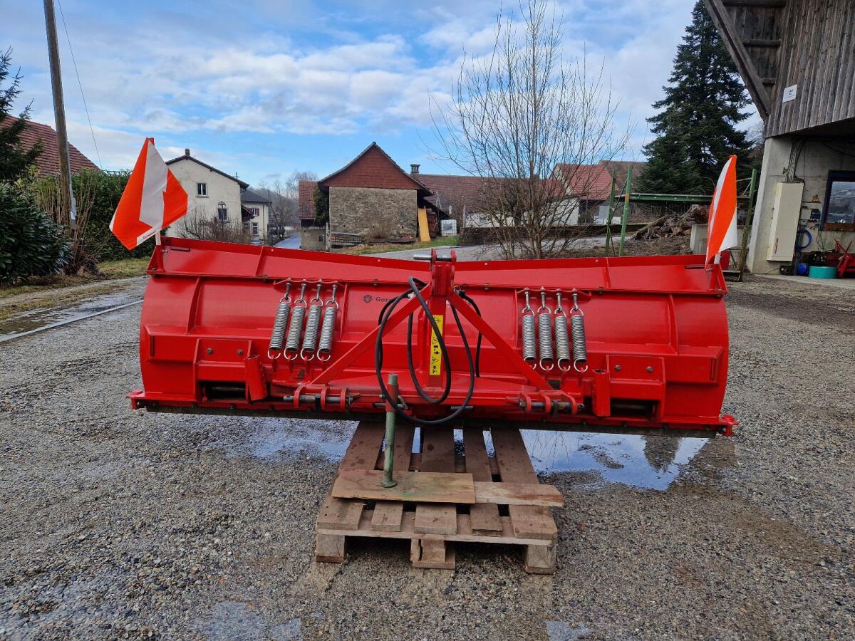 Schneepflug Pfadschlitten 2