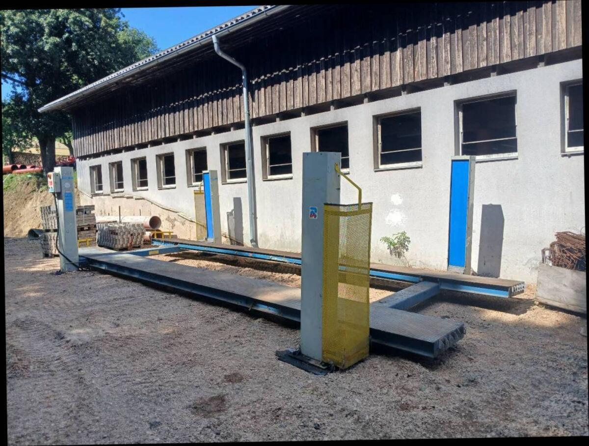 Ravaglioli KP 442A 3