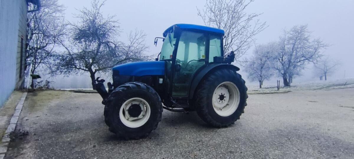 New Holland TN 70 D 2