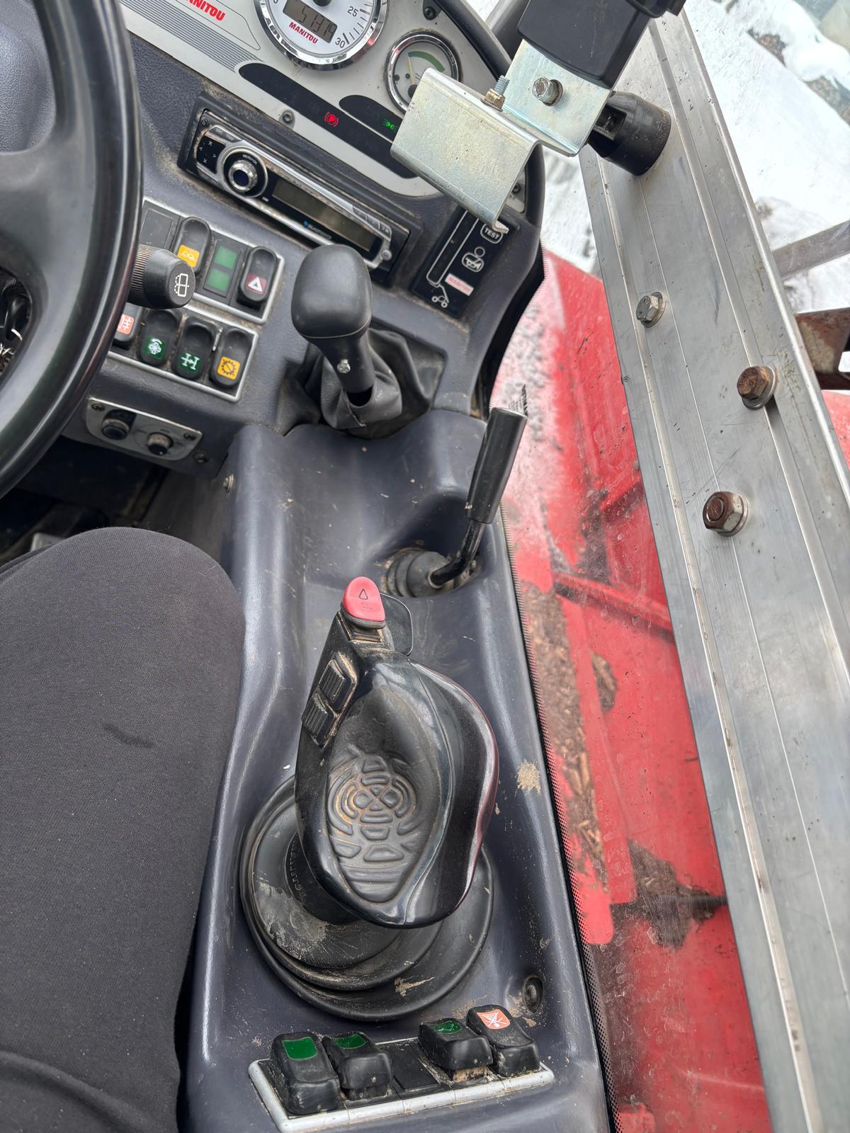 Lader Manitou MLT634 2