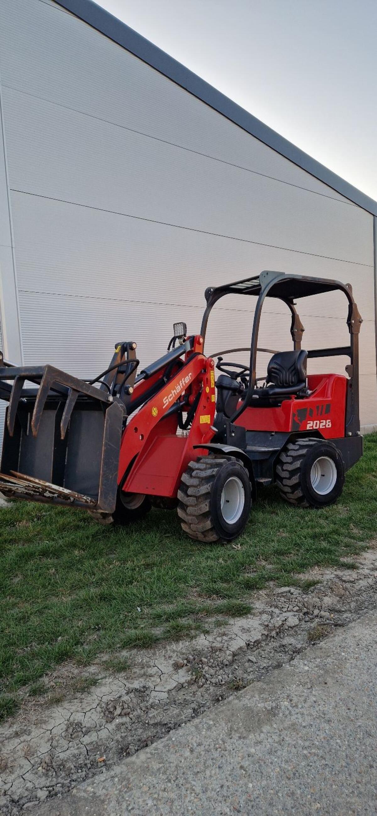 Hoflader Schäffer 2028-2 3