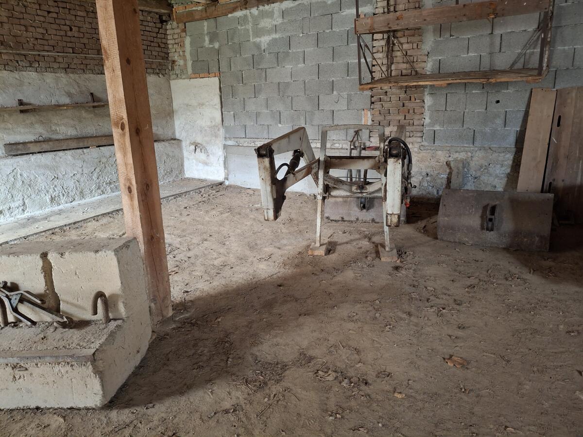 Traktor Massey Ferguson 255 mit Frontlader 3