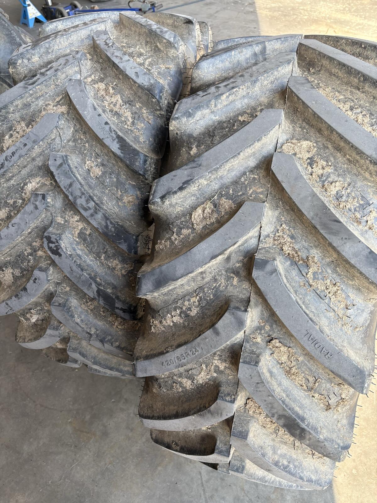 BKT Agrimax RT657 420/65/24 2