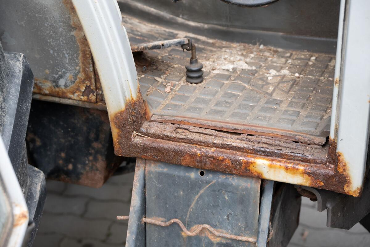 MF 382-4 Frontlader HAUER 3