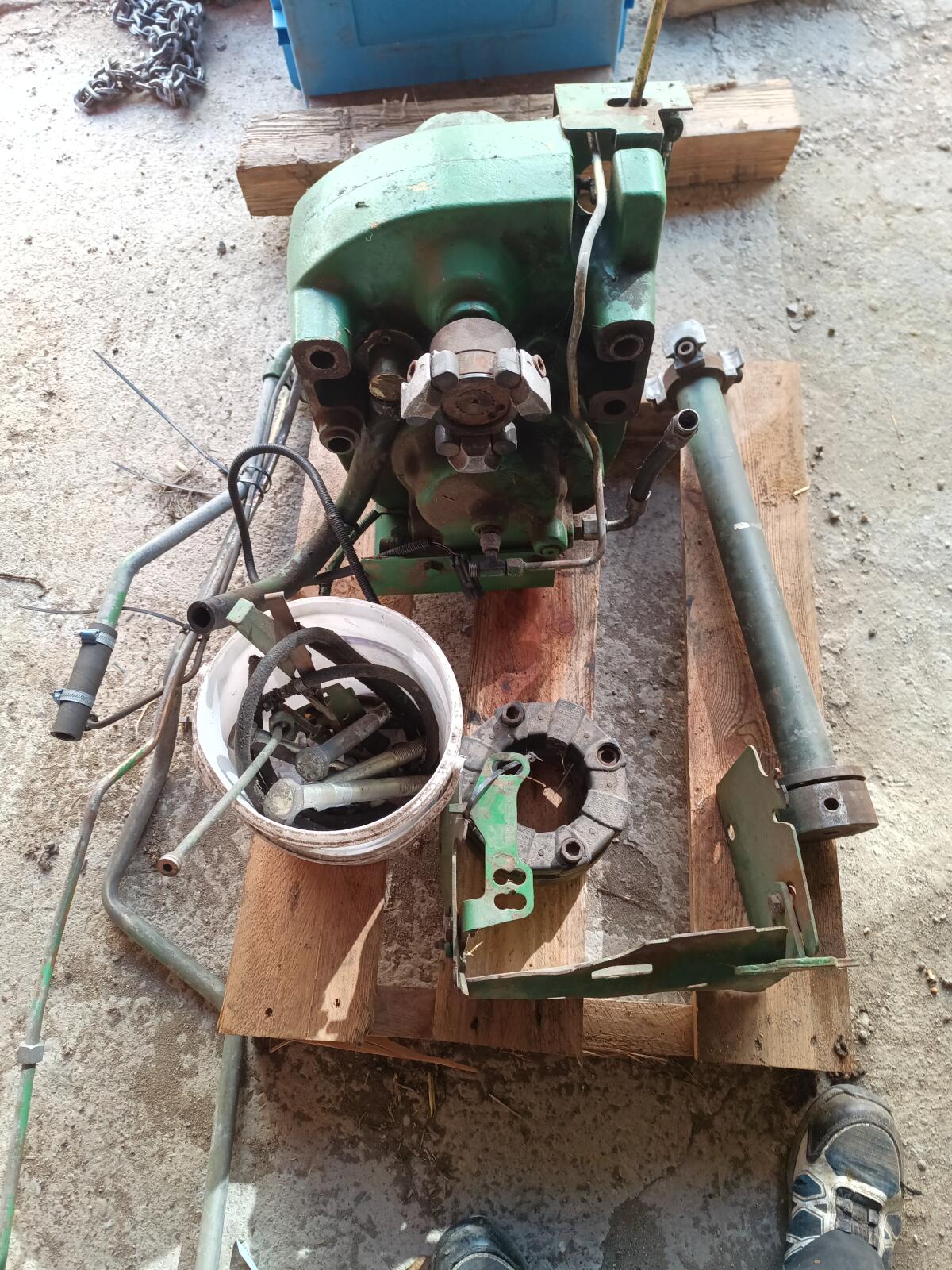 John Deere Frontzapfwelle 3