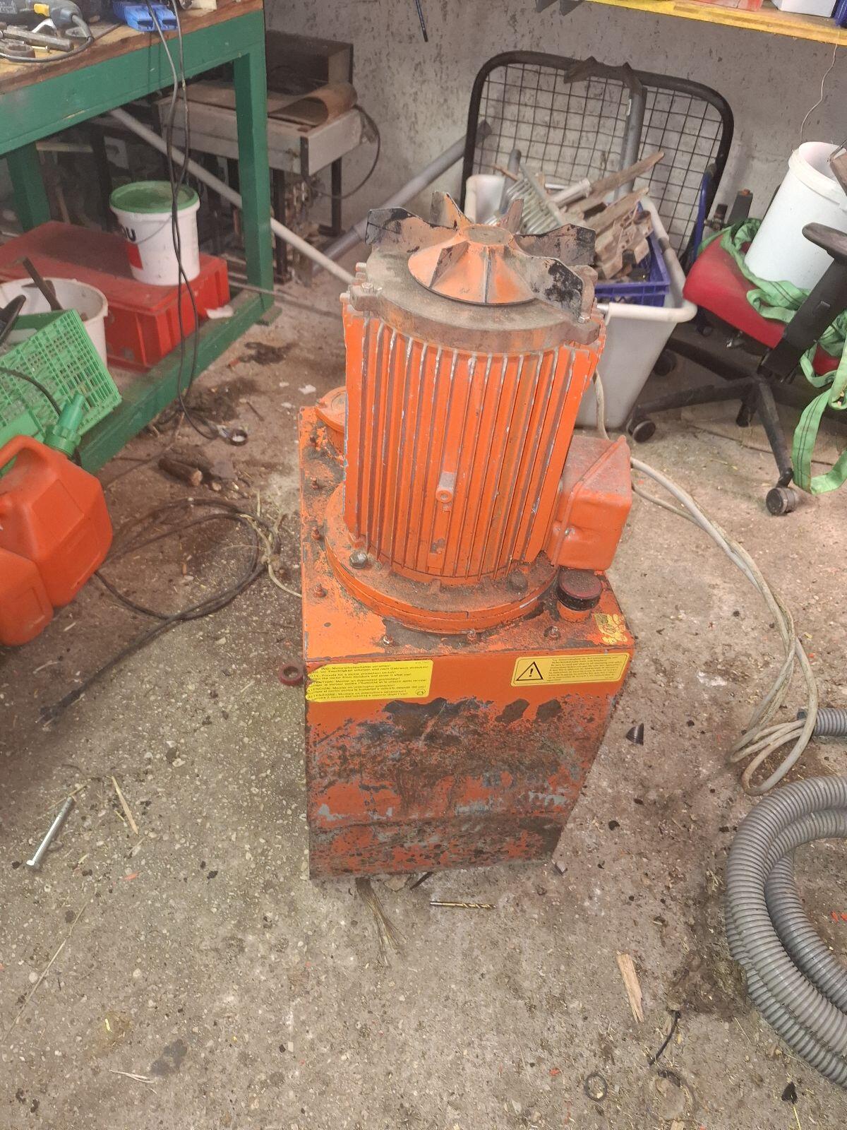 Hydraulikaggregat Bauer Entmistungsanlage 3