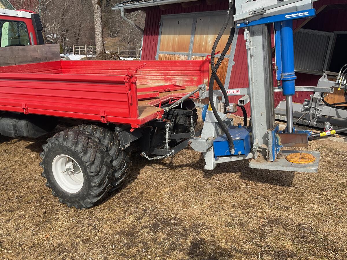 Lindner-Aufbaukipper mit Heckhydr. integriert 2