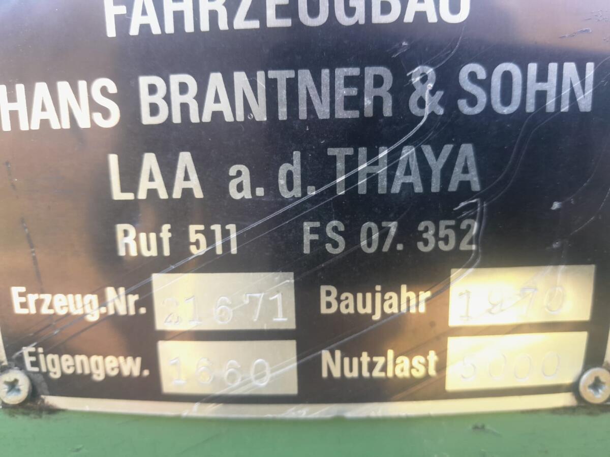 Brantner 2 Seitenkipper mit Hydraulikbremse 3