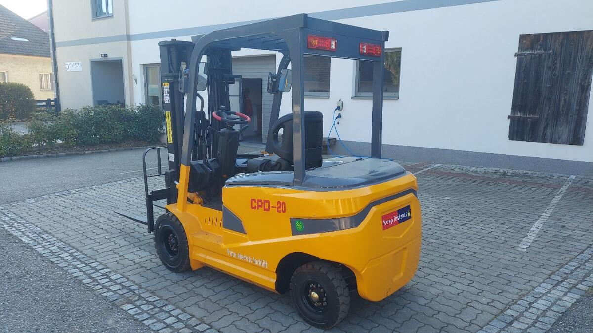 Elektrostapler 2 Tonnen CPD-20 – neu, ca. 6 Bstd. 3