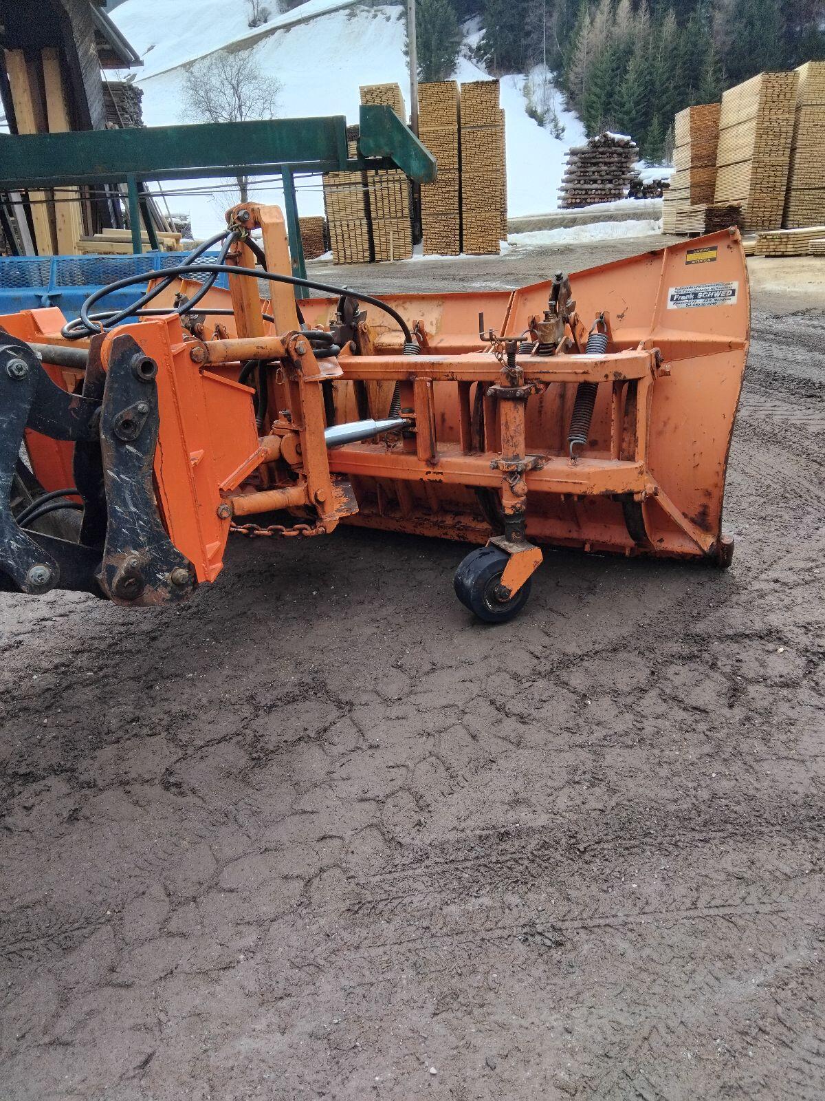 Schilcher Schneepflug 2