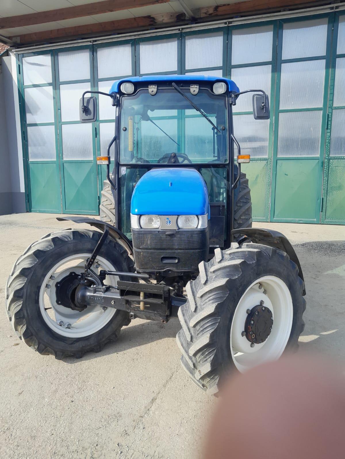 New Holland TN75S 2