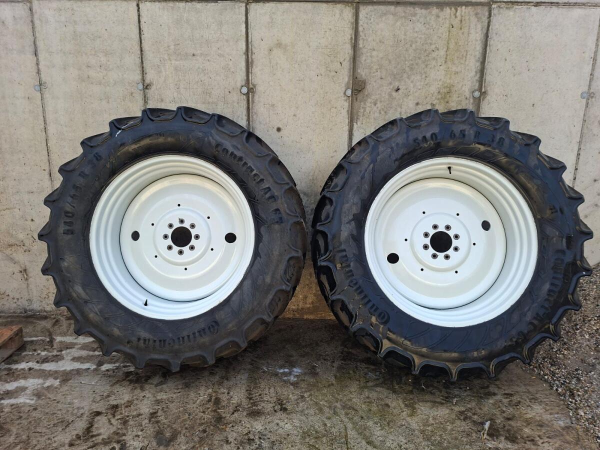 540/65R38 3