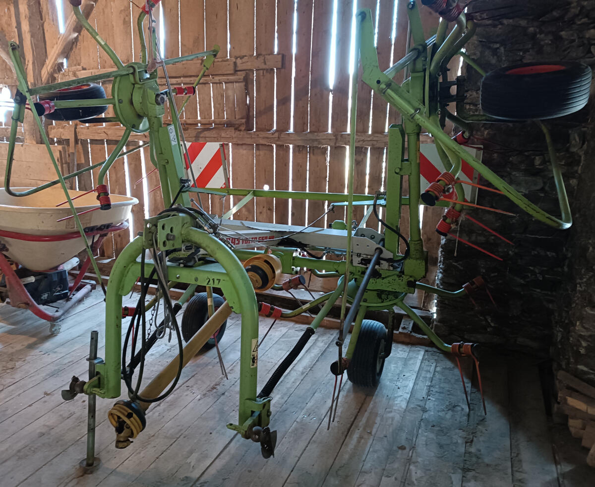 Claas Volto 550 HR 2