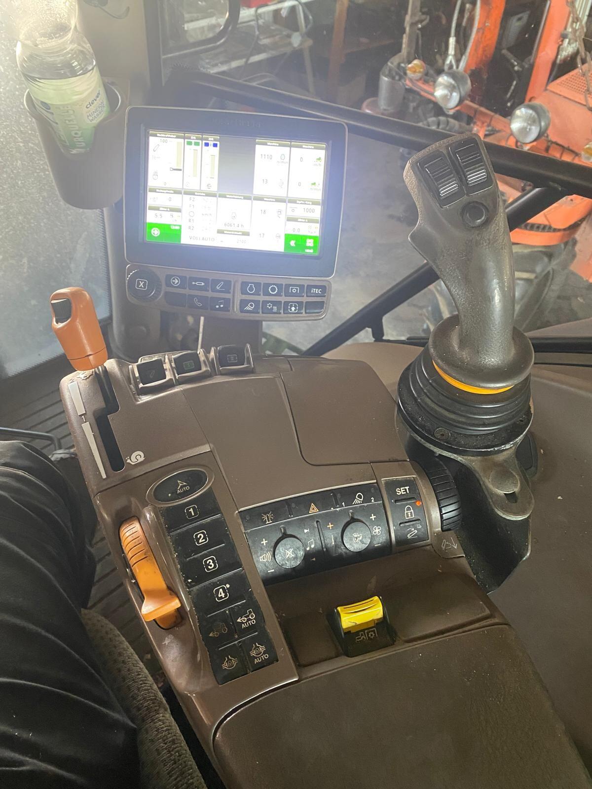 John Deere 6155 Traktor 6R155 3