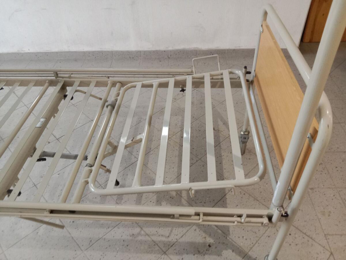Pflegebett mechanisch 3