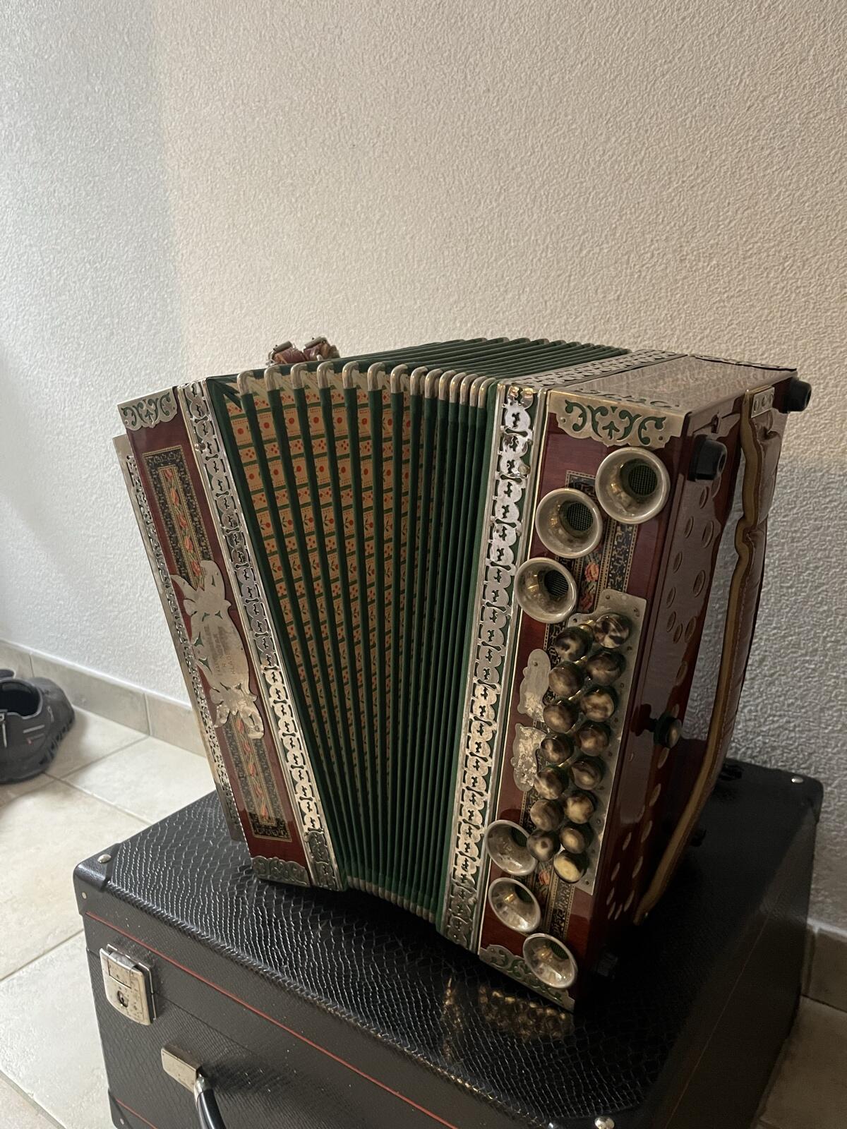 Harmonika Novak 3