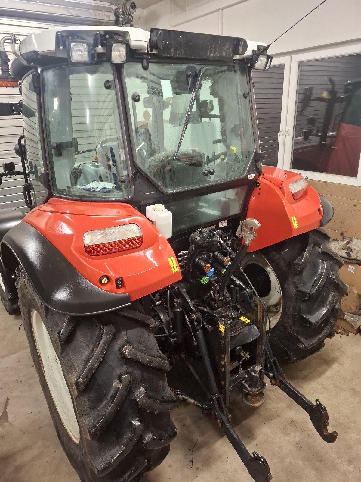 Steyr Kompakt 4075 2