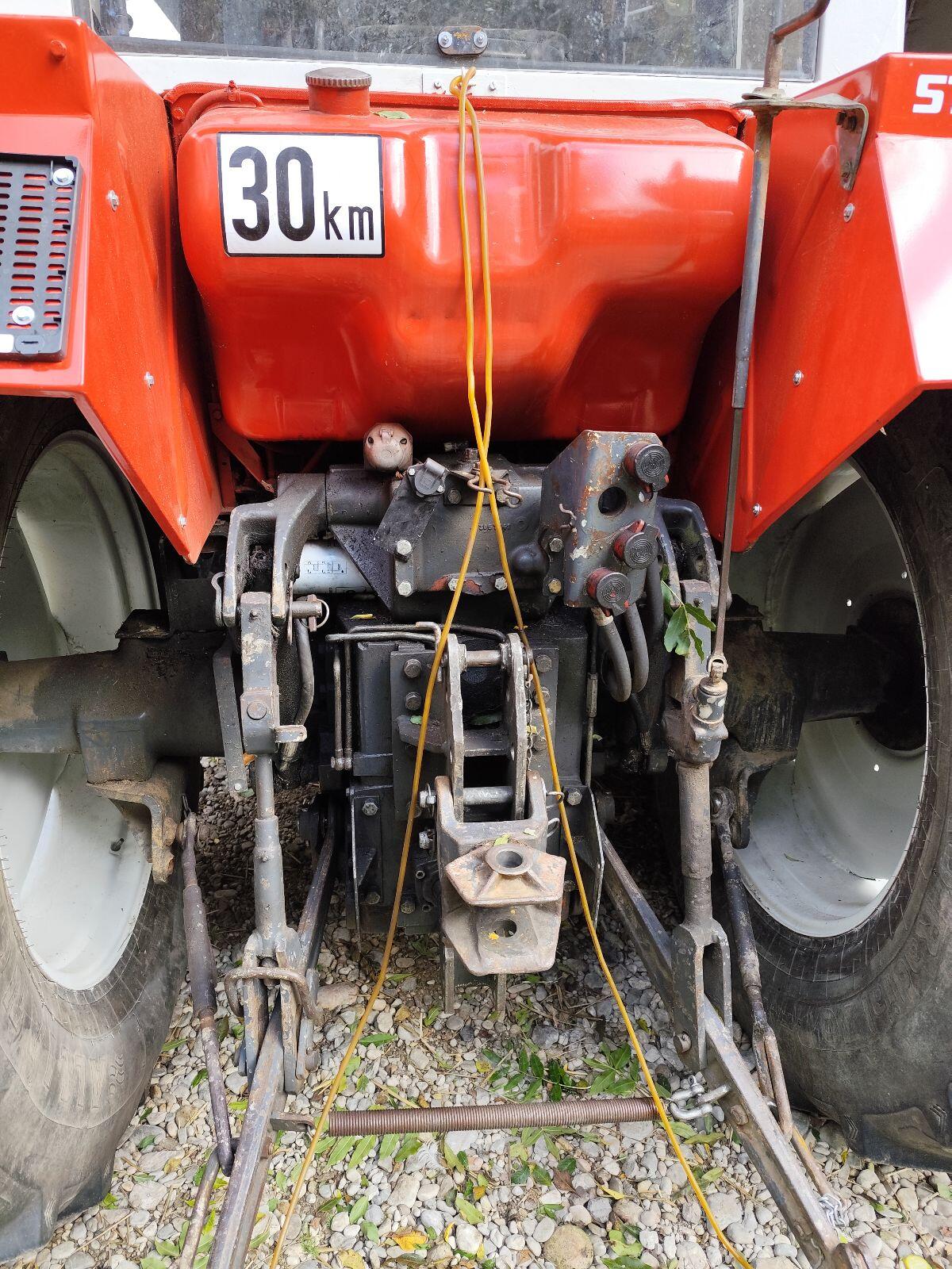 Steyr 8100 3
