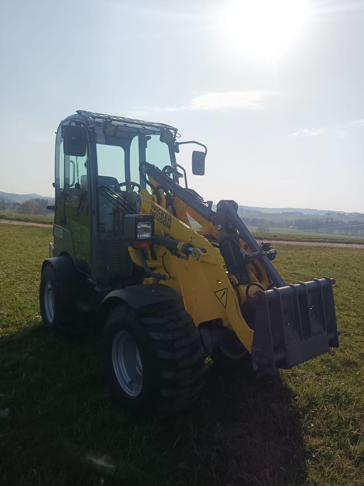 Weidemann 1280 Wacker Neuson WL25 3