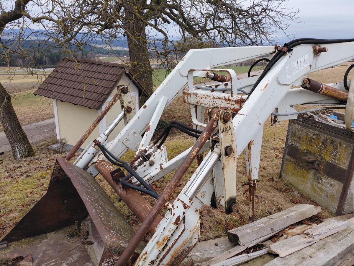 Verkaufe Frontlader Steyr 3