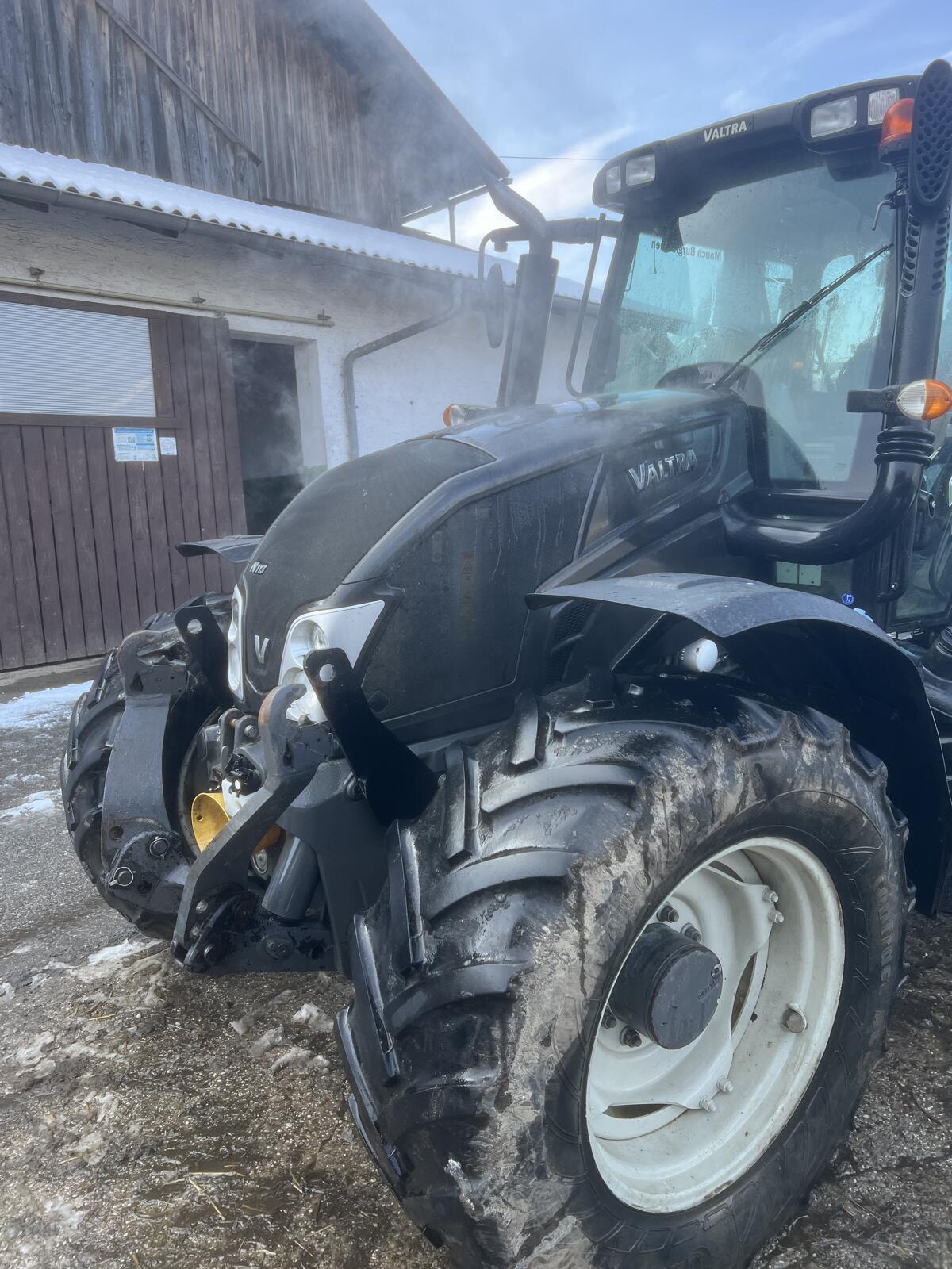 Valtra N 113 Hitech 3