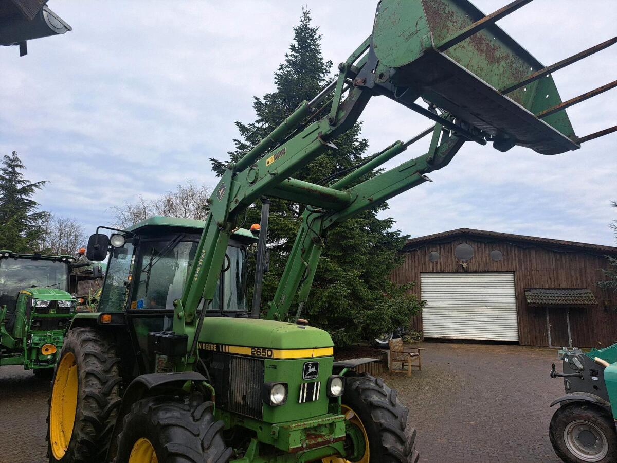 John Deere 2650 Gepflegter + Frontlader mit Gabel 3