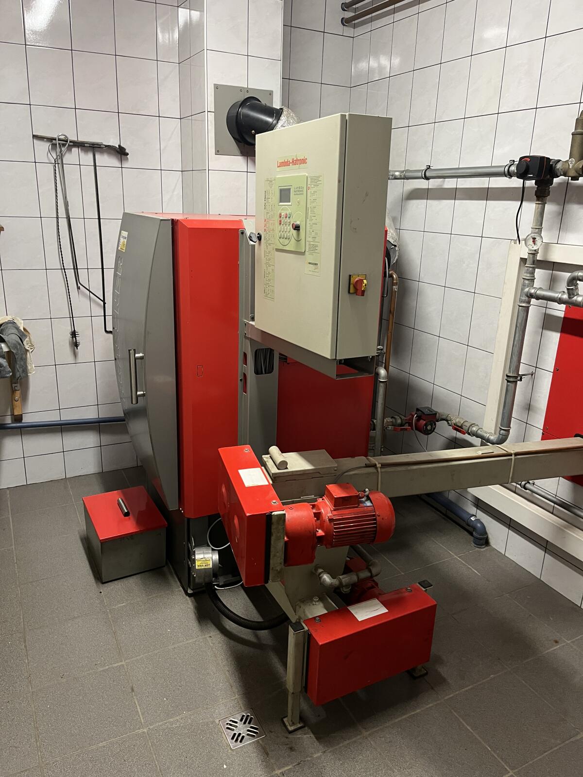 Hackgut Heizung Hargassner HSV-50 2