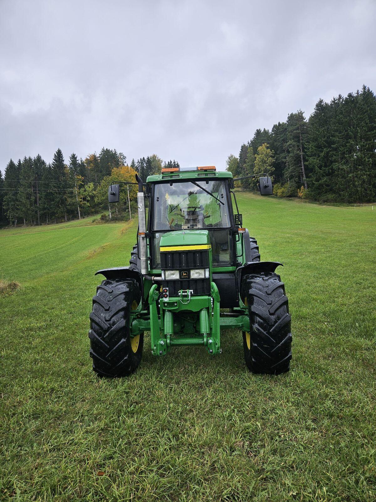 John Deere 6610 2