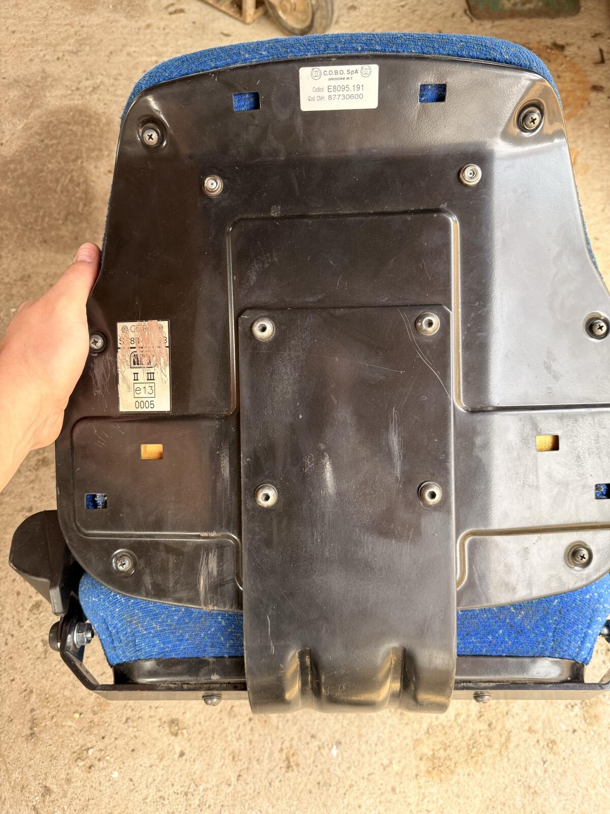 NewHolland Traktorsitz 3