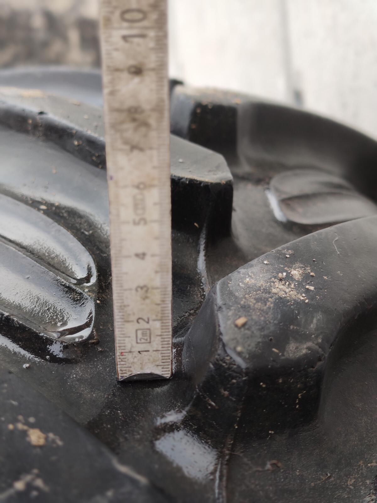 Kompletträder 320/85 R36 3