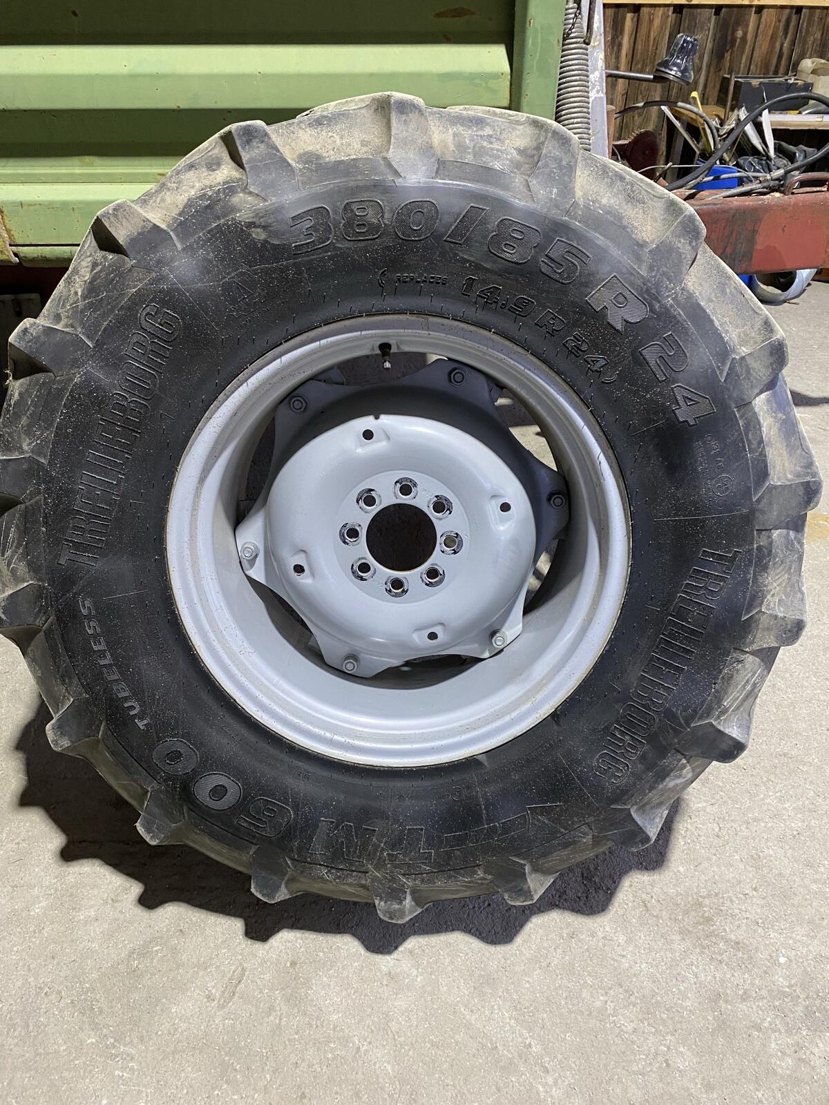 Verkaufe Traktorräder Reifen 2