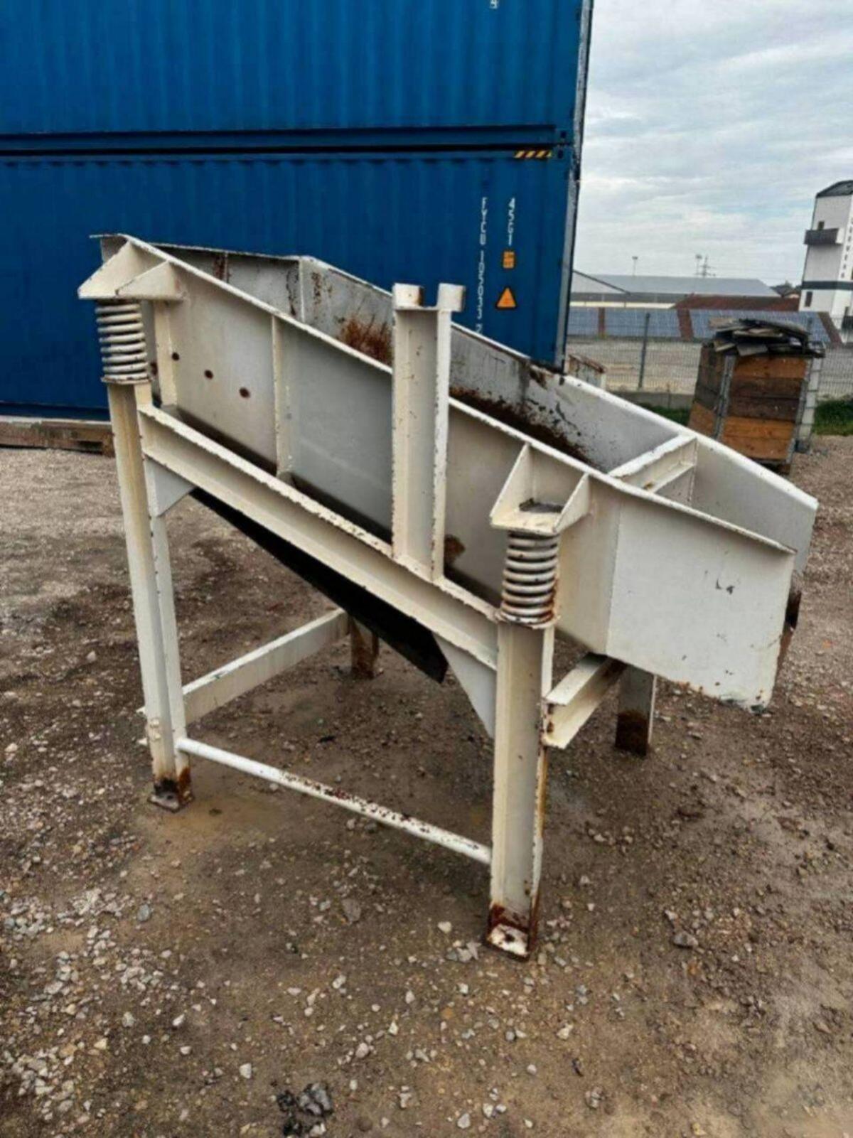 Siebmaschine Vibrationssieb Erde Sand Kompost 2