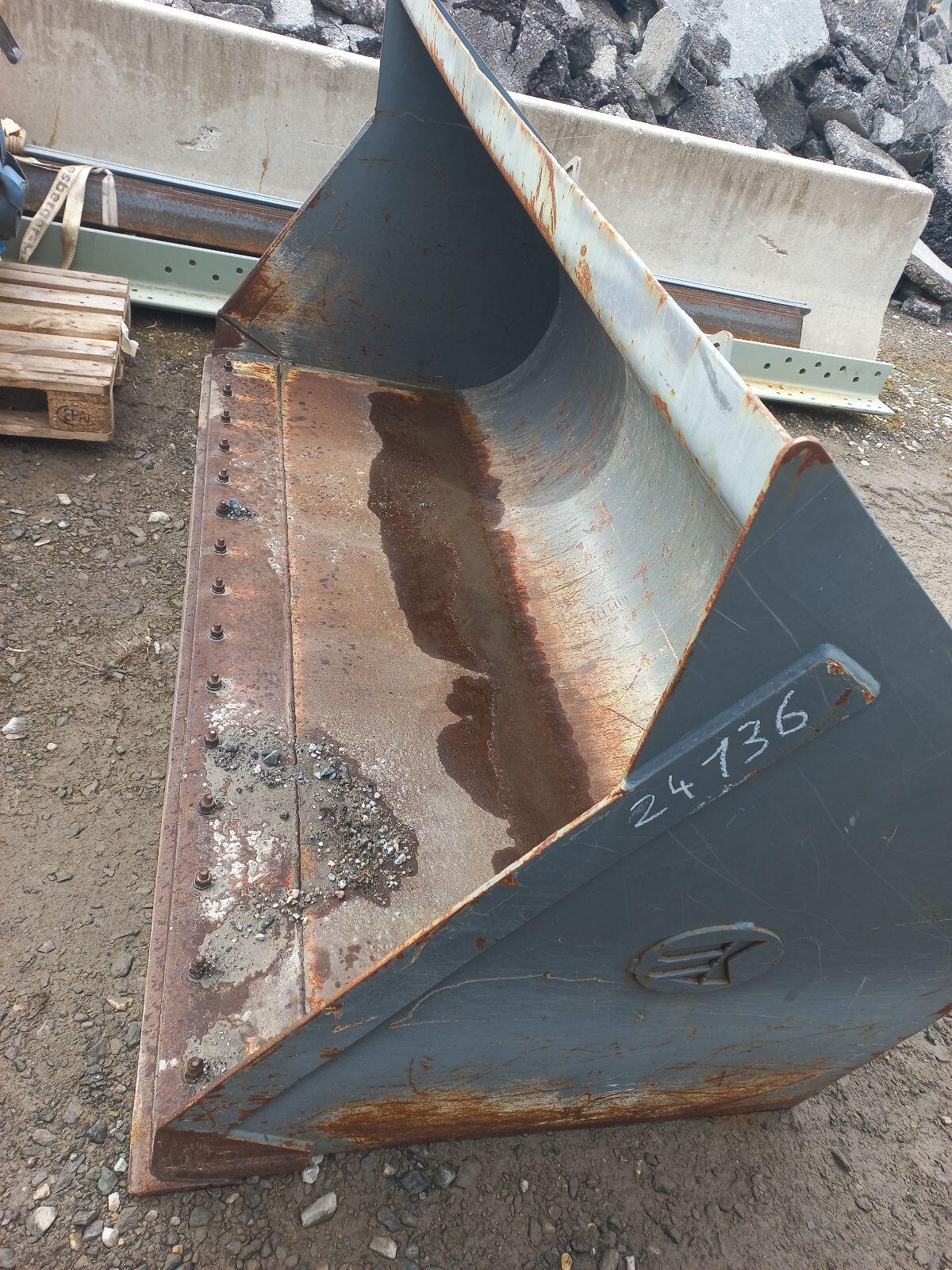 Liebherr 507 Stereo 2