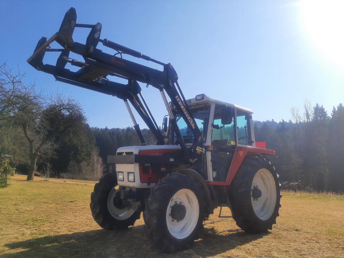 Steyr 8060 SK2 Allrad mit Frontlader 2