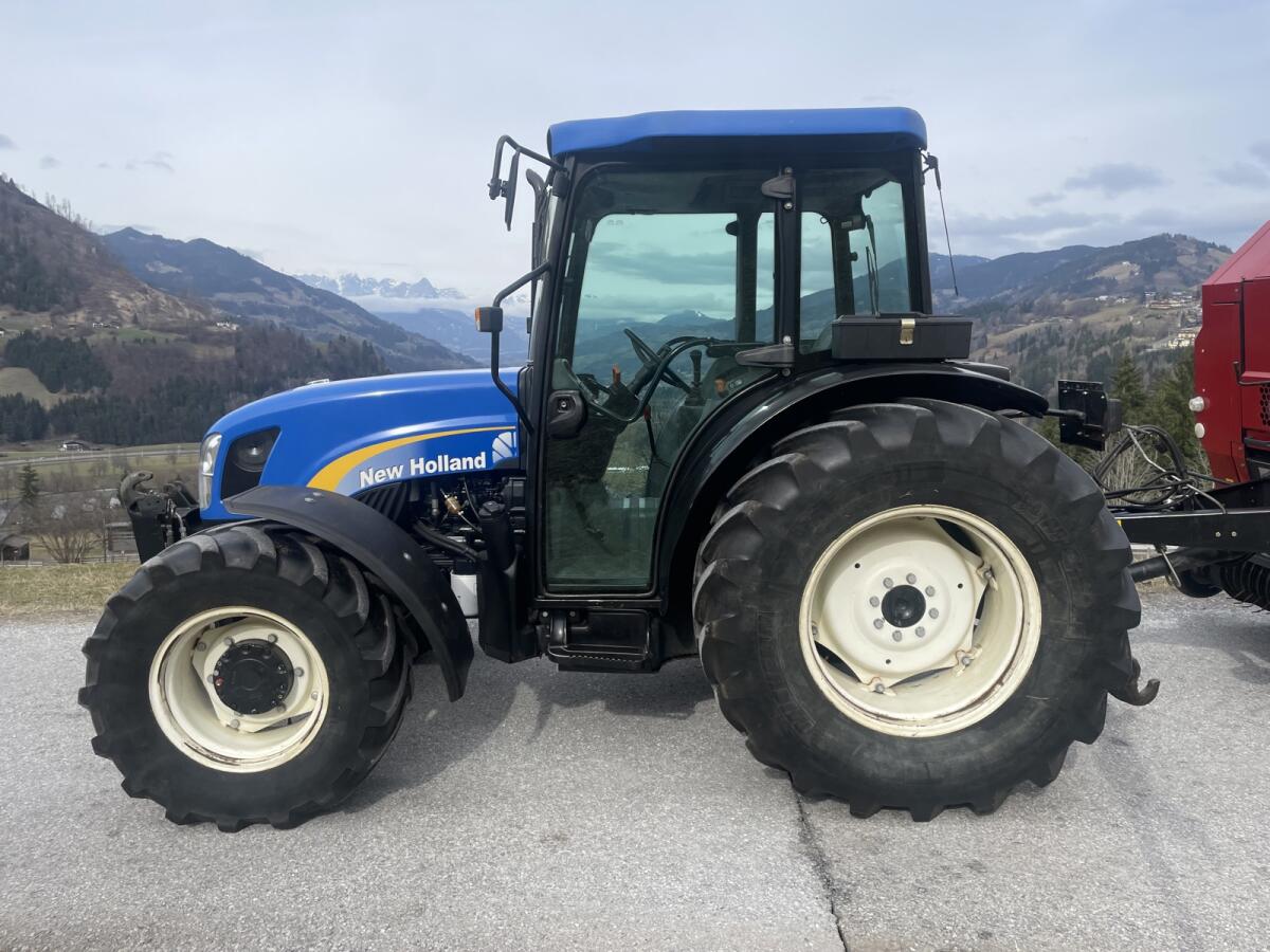 New Holland TN95DA 2