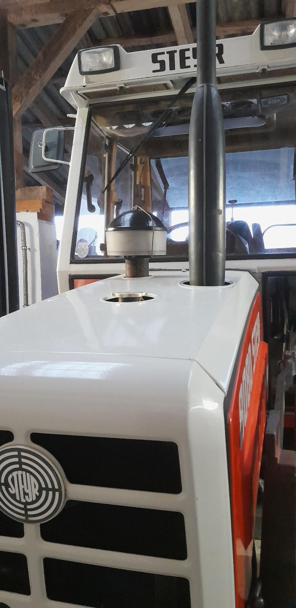 Steyr Traktor SK1 8089 2