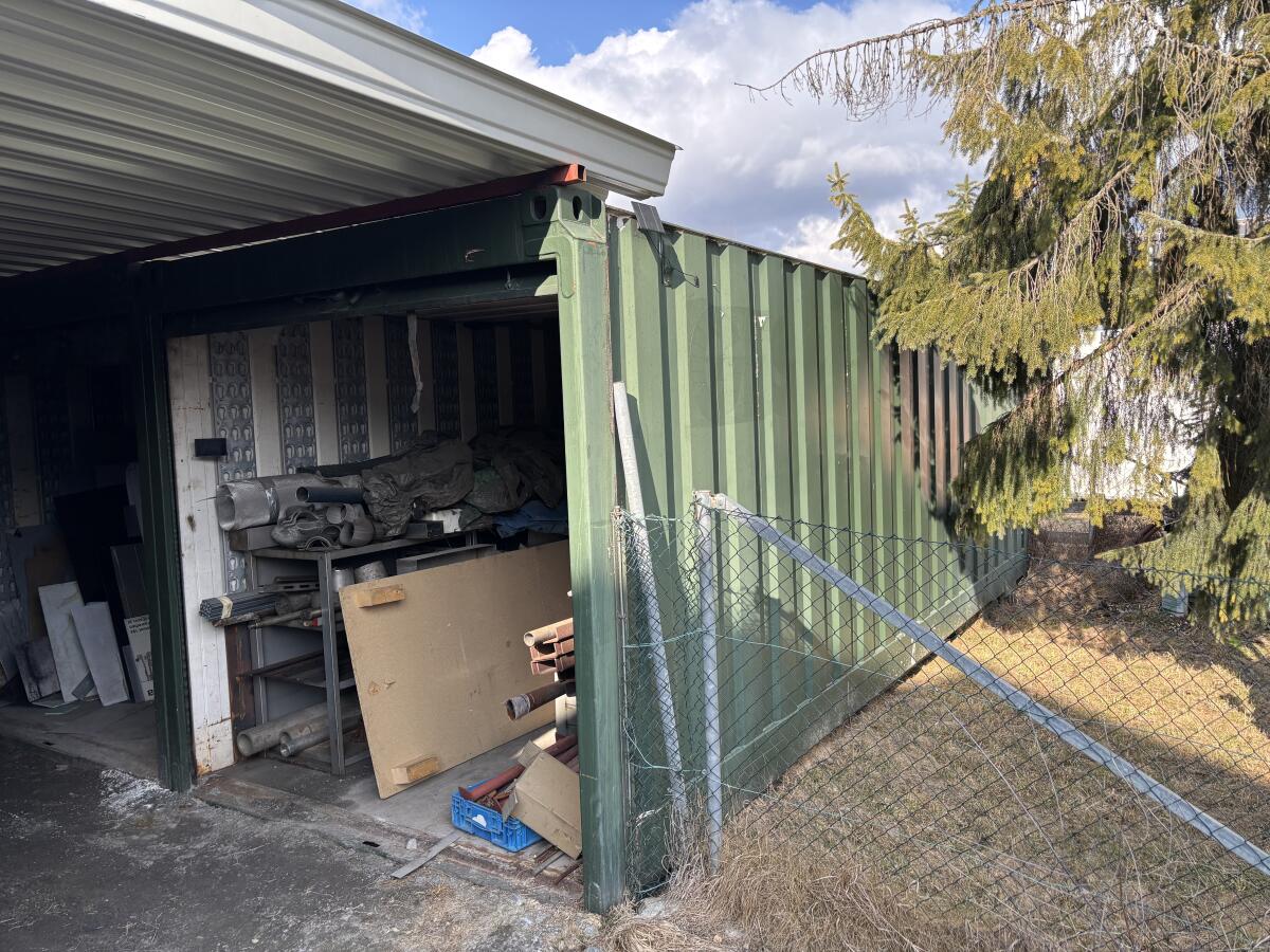 Container 2