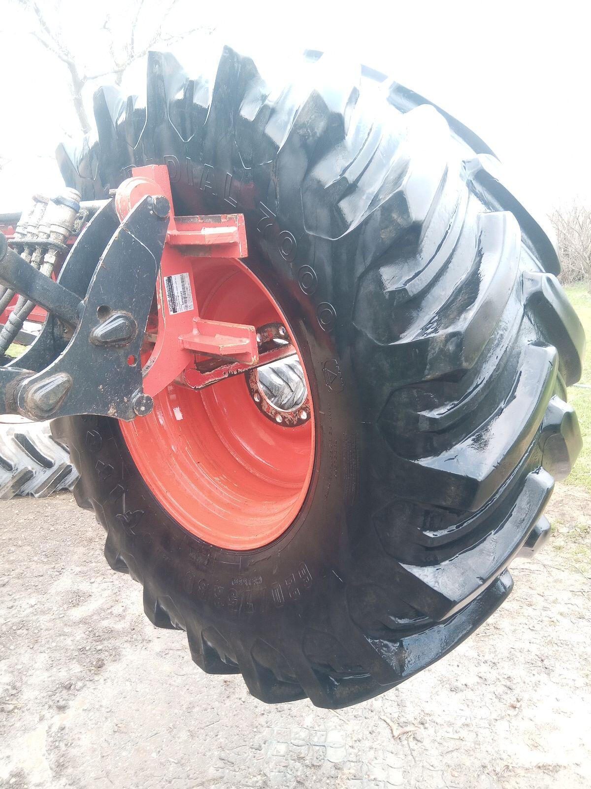 Claas Medion Dominator Räder 3