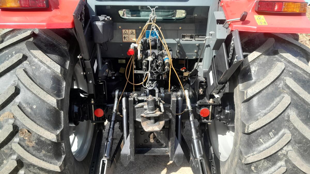 Massey Ferguson 4245 3