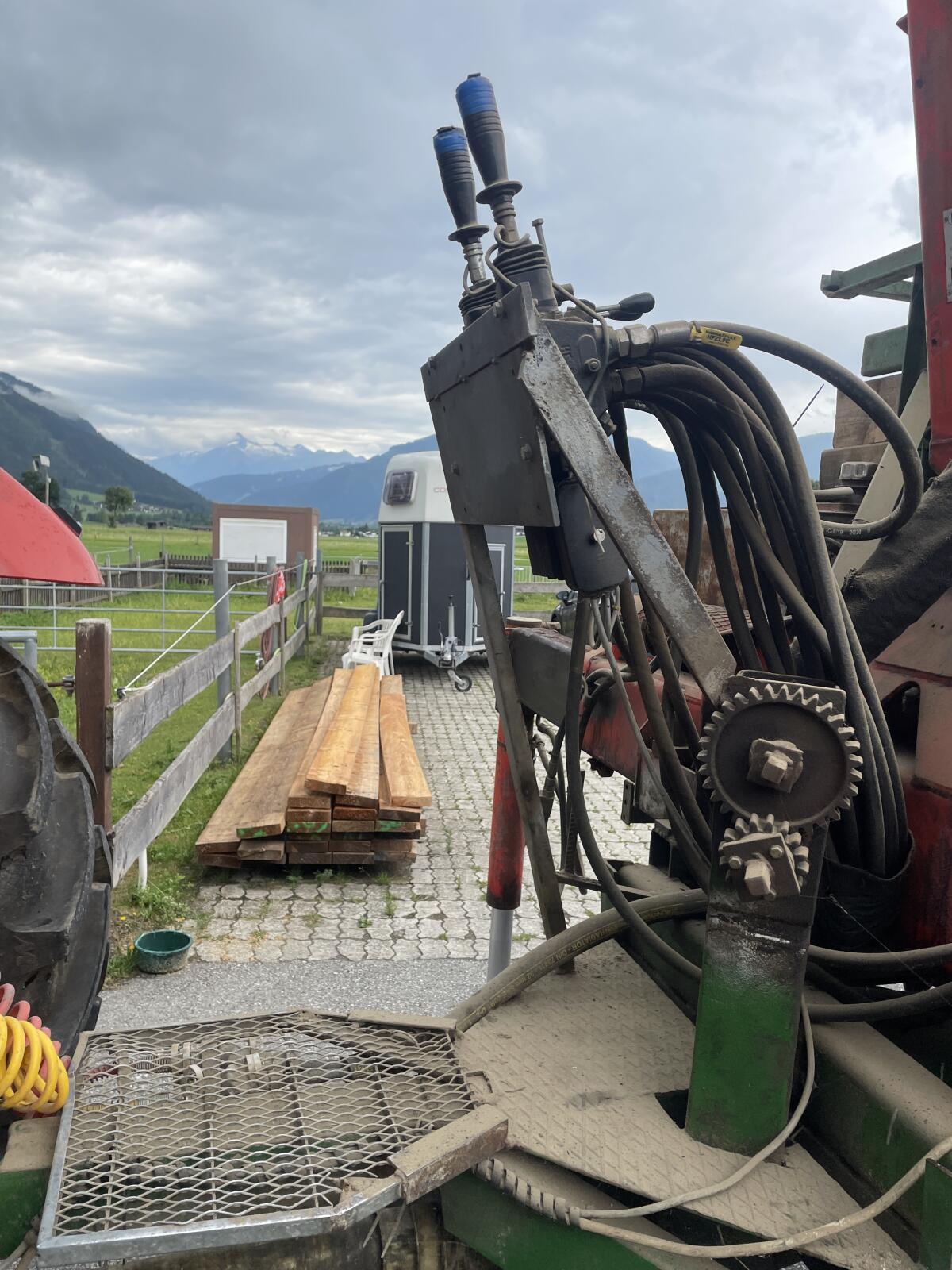 Krananhänger mit Palfingerkran 2