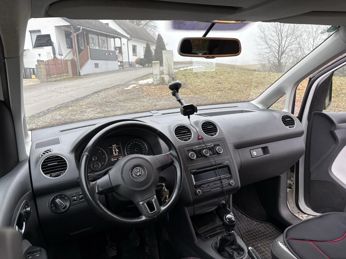 VW Caddy 2